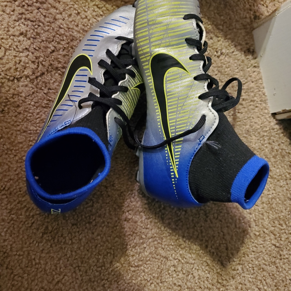 Nike Mercurial cleats size 5Y